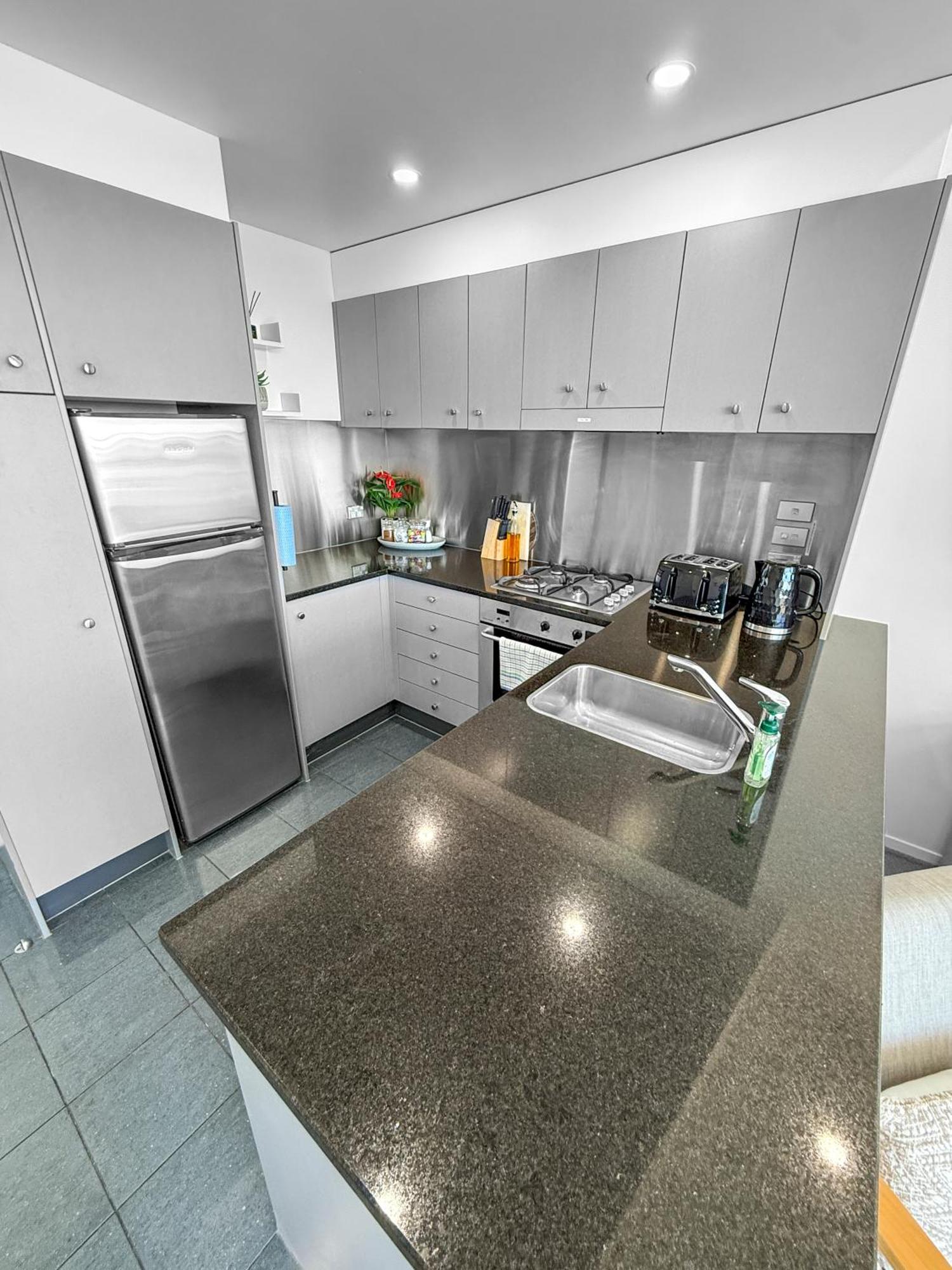 Le Mirage- Stylish, Central Apartment With Pools, Sauna, More Auckland Exterior foto